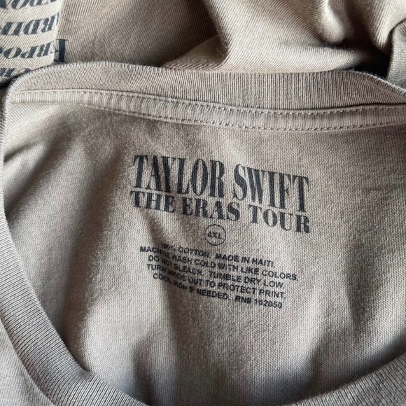 Taylor Swift Eras Tour Crewneck 100% Cotton Brown T-Shirt 4XL - Picture 4 of 4